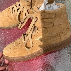 High Top  Suede Pumas